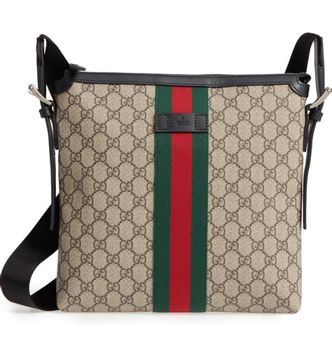 Gucci gg supreme shoulder bag